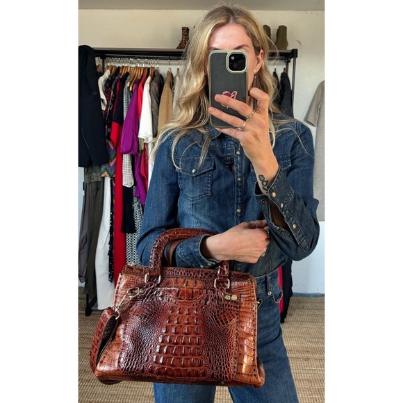 Ted Baker Handbags - RARE Vintage Ted Baker Brown 100% Leather Crocodile Embossed Bag